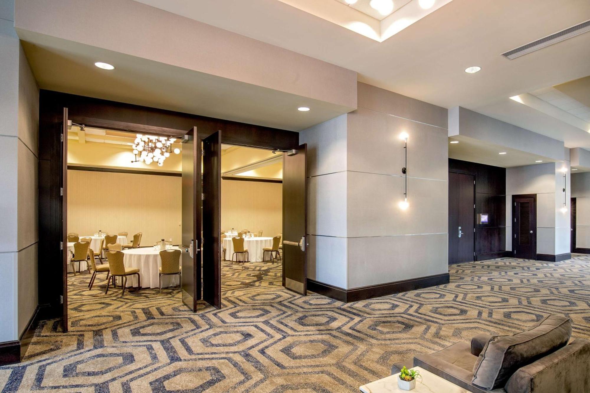 Hilton Columbus/Polaris Otel Dış mekan fotoğraf
